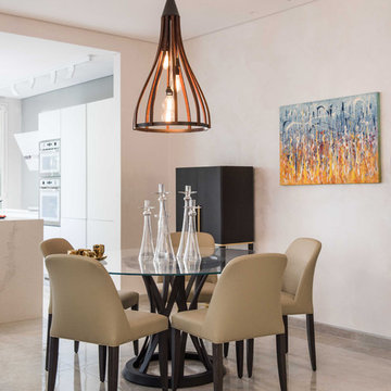Elegant - Contemporary Garden Apartment.