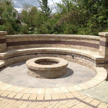 Circular Fire Pit with Bench Wall