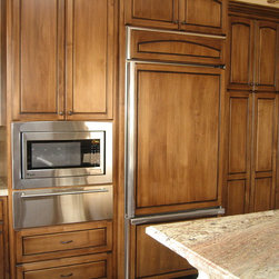 Stained alder cabinets - Kitchen Cabinetry