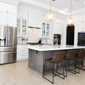 Boynton Beach, Florida Custom Decora Kitchen & Bathroom
