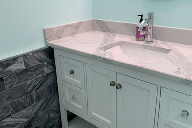 North Paulina Street - three bathrooms