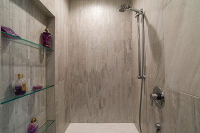 Bathroom - transitional bathroom idea in Miami