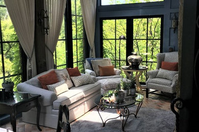Example of a sunroom design in Detroit