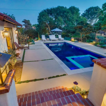 Loma Portal_Pool House & Gym