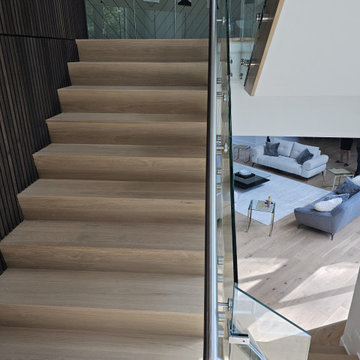 Project #129 | Modern White Oak Staircase with Slanted Risers