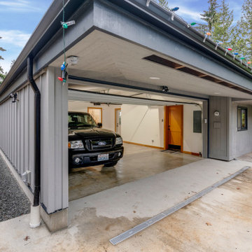 Bellevue Garage & Woodworking Workshop