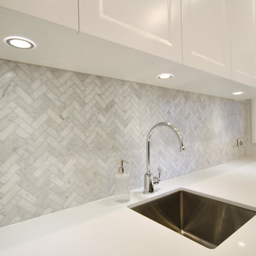 RIVERSIDE RESIDENCE