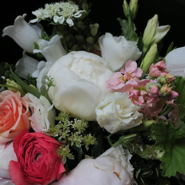 Slow Flowers May Inspiration: Floral Design with Seasonal Peonies