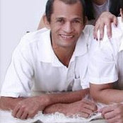 Efren Reyess foto