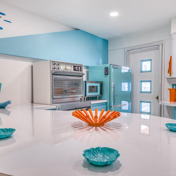 Curved Mid-Century Kitchen Island — Sarasota Round House