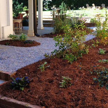 Side Courtyard Garden