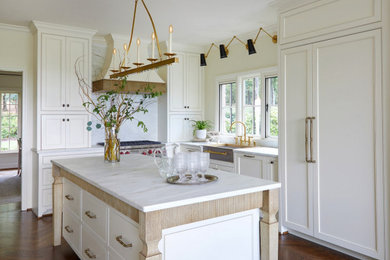 Inspiration for a french country kitchen remodel in Birmingham with a farmhouse sink