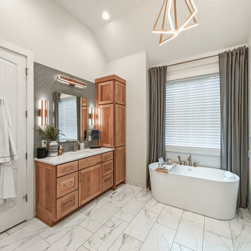 Leawood Primary Suite