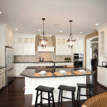 Transitional Boxwood Kitchen