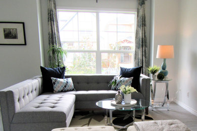 Inspiration for a mid-sized transitional home design remodel in Calgary