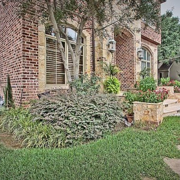 Airline Dr. Front Porch