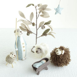 A BAAAH-BY IS BORN FELT NATIVITY - NEW - Holiday Accents And Figurines
