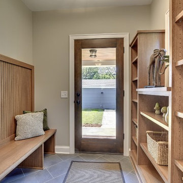 Lynhurst Home