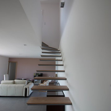 Maison contemporaine à étage et terrasse couverte