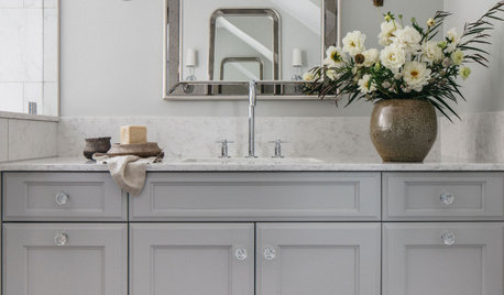 Bathroom of the Week: Elegant Finishes and a Soothing Palette