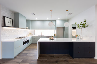 Inspiration for a modern kitchen in Canberra - Queanbeyan.