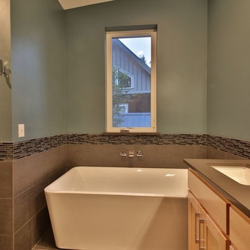 Goss Lake - Custom Home