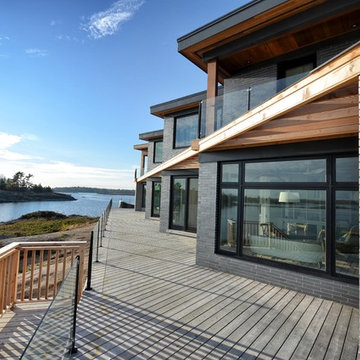 Modern Georgian Bay Cottage