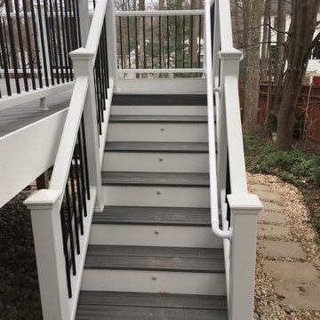 Deck in Trex Transcend Island Mist and Transcends Railing