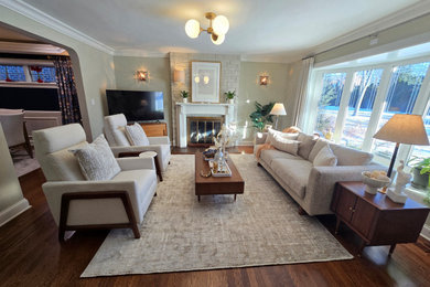 Inspiration for a 1950s living room remodel in Chicago