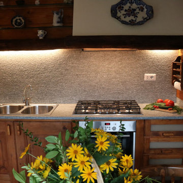 Realizzazione di una cucina di campagna