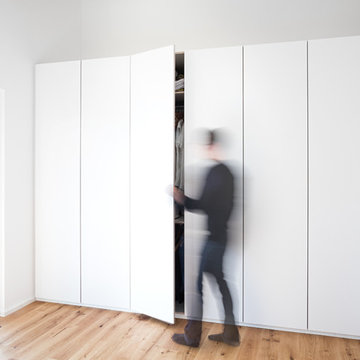 Passgenauer Kleiderschrank