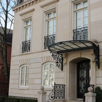 TEXAS LIMESTONE TOWNHOUSE IN BROOKLYN, NY
