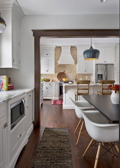 Transitional Kitchen by Extraordinary Works - Luxury by EW Kitchens