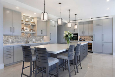 Kitchen - kitchen idea in Miami