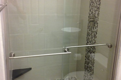 Minimalist bathroom photo in Santa Barbara