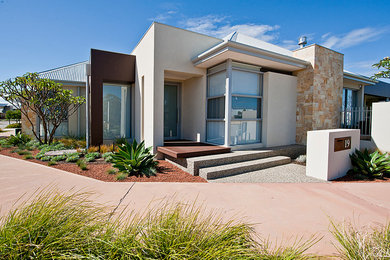 Inspiration for a modern home in Perth.