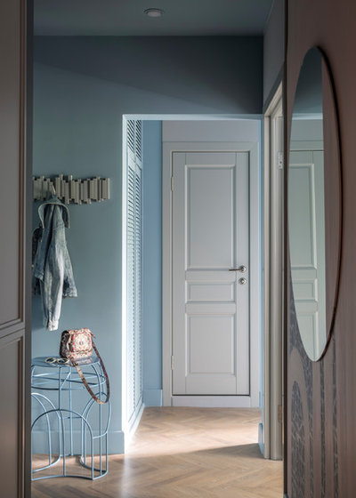 Современный Прихожая by Maria Mikena