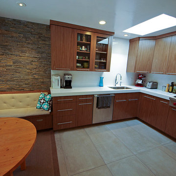 Kitchen Remodel w Stacked Slate breakfast nook.