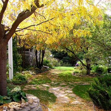 Traditional Design Blended with Nature