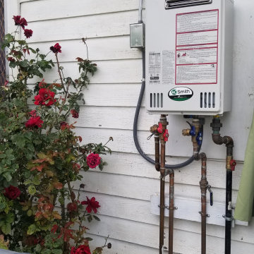 NEW TANKLESS WATER HEATER