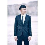 Henrik Tan's photo