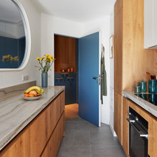 Contemporary Kitchen by Mélanie Gonin Architecte d'Intérieur