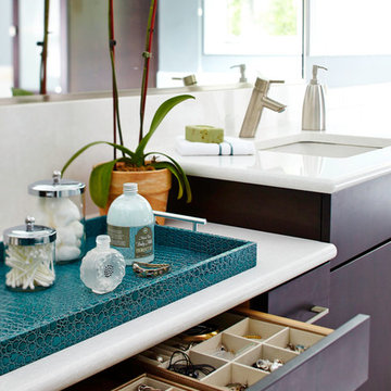 Holcomb Bedroom Bathroom Suite