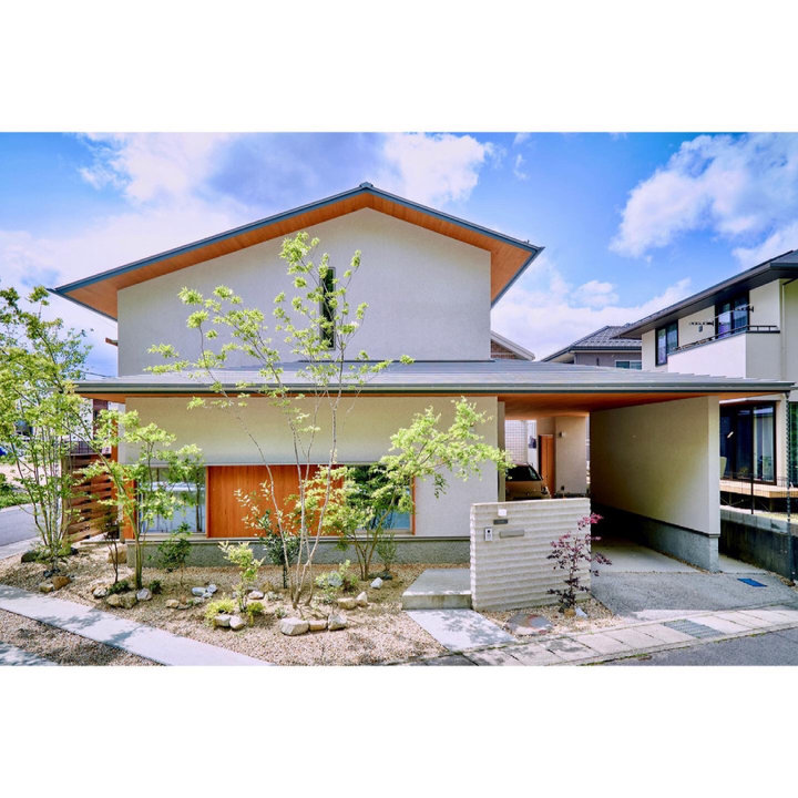 和モダンなおしゃれな家の外観の画像 75選 - 2024年11月 | Houzz (ハウズ)
