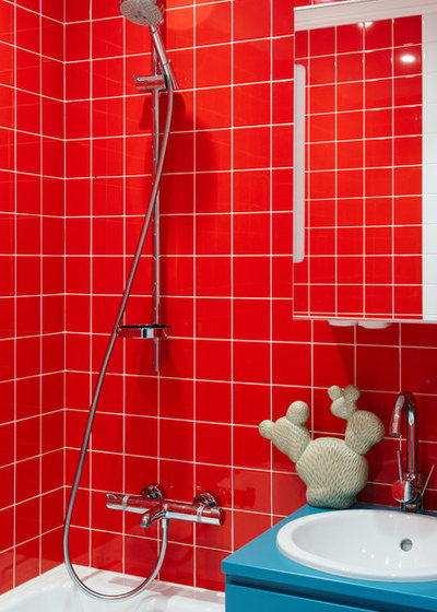 Современный Ванная комната by Salmon Lair