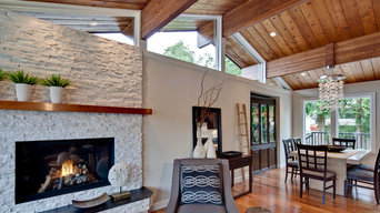 Open Concept Great Room With Vaulted Ceiling