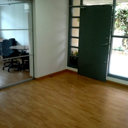 Oficinas Igo-Uff I - Laminate Flooring