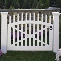 Cellular Vinyl White Chestnut Hill Gate - Outdoor Products