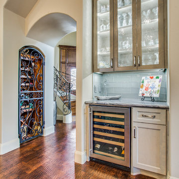 Altamont Dr., Luxury Bathroom and Kitchen Renovation and Remodeling Project