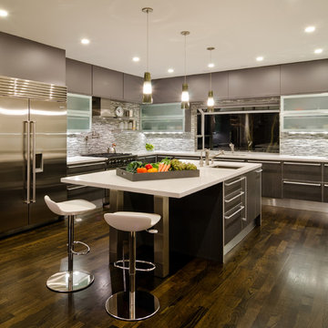 Modern Kitchen Cabinets Offer a Streamlined Look and Maximum Storage